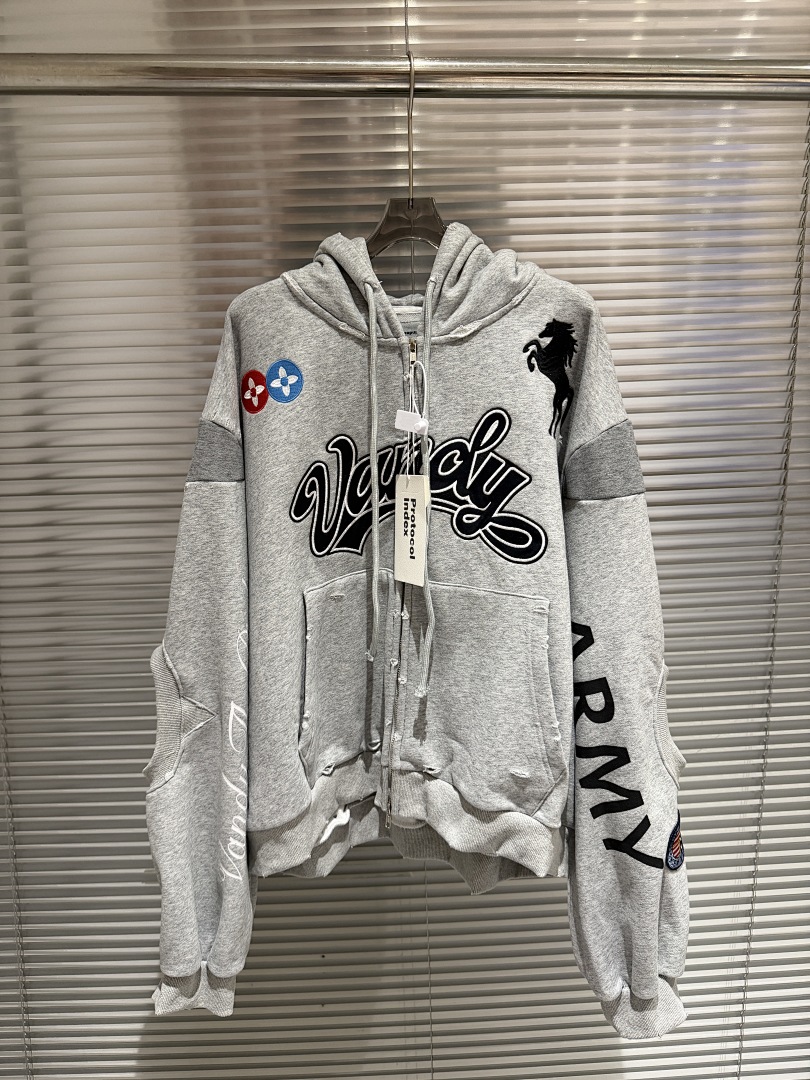 Felpa con Cappuccio con Zip da - Streetwear Brand Collabs recensione e prezzo