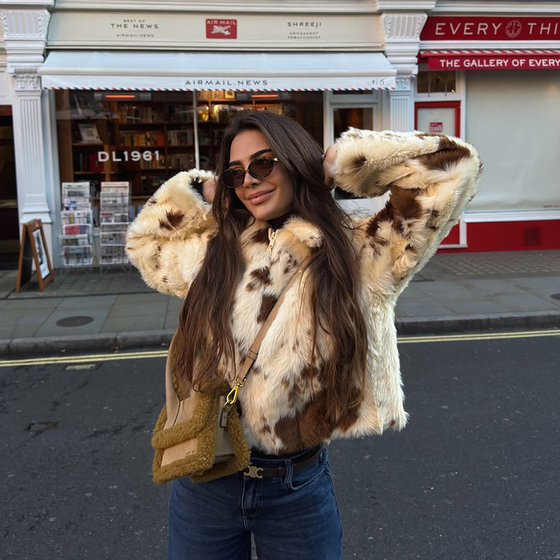 Cappotto in Pelliccia Sintetic - Women Streetwear Brand recensione e prezzo