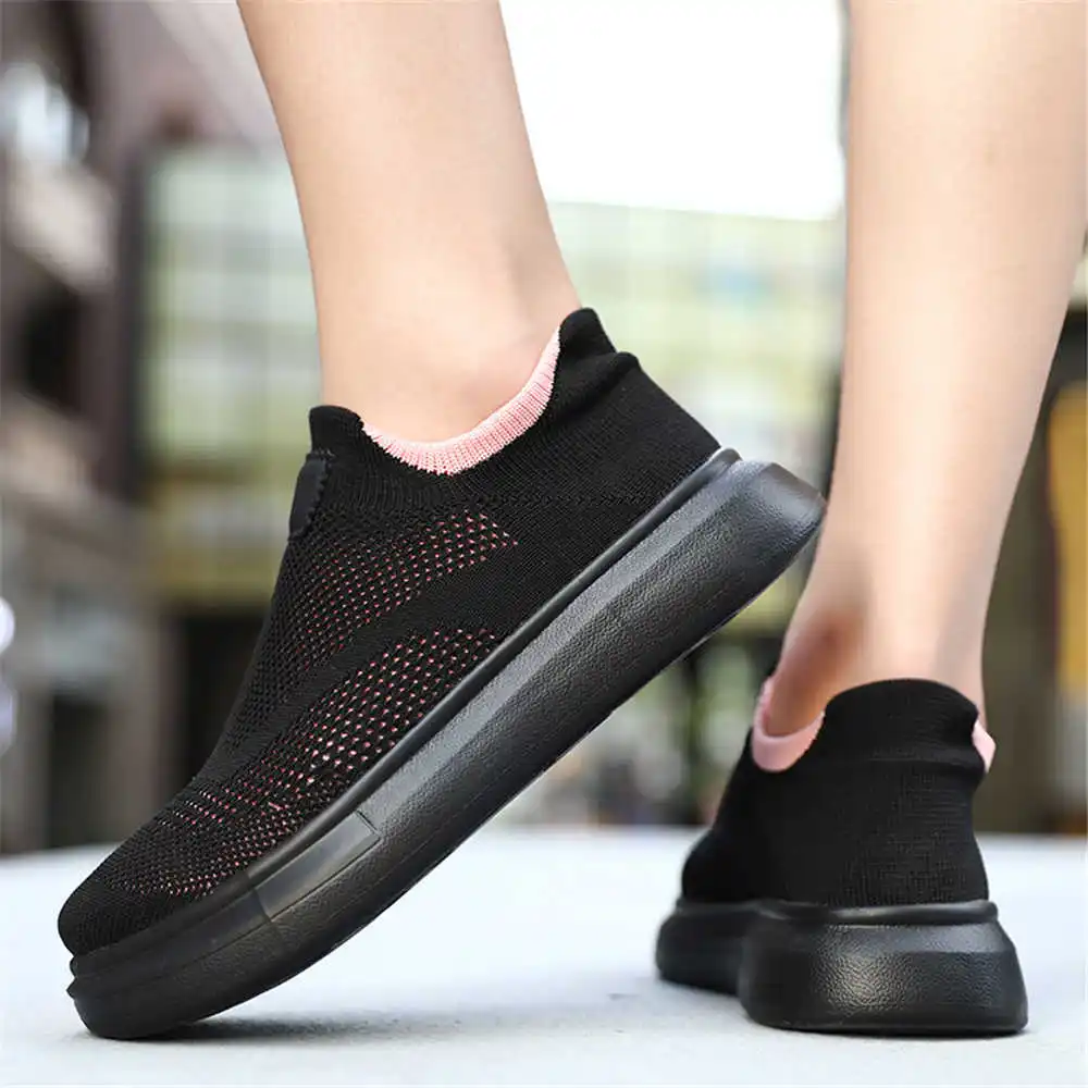 Calze con plateau scarpe marro - Streetwear Brand Canada recensione e prezzo