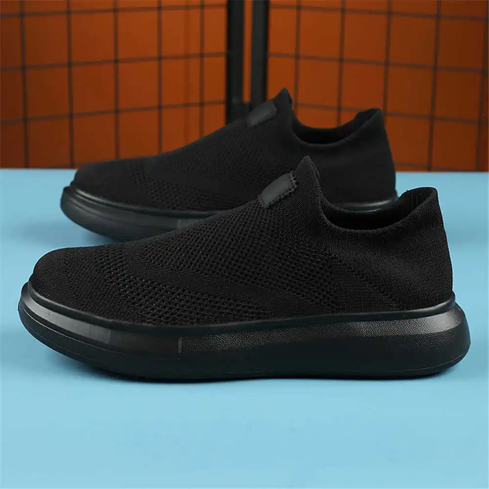 Calze con plateau scarpe marro - Streetwear Brand Canada recensione e prezzo